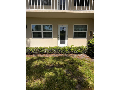 Lake Condo For Sale in Vero Beach, Florida