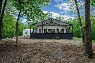 Discover your own private retreat in the heart of the Ouachita - photo 1