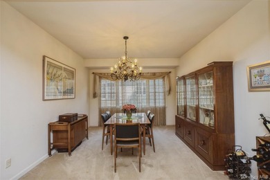 Come Live A Lifestyle in this very Desirable 24/7 Gated Golf - photo 6