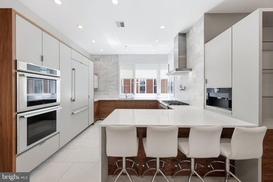 Welcome to this beautifully maintained, 10-year-young townhouse - photo 10