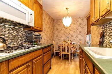 Spacious 1-bedroom co-op in the heart of Midwood, just minutes - photo 12