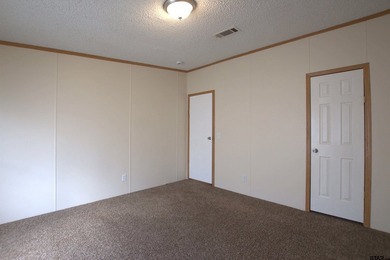 Discover space, comfort, and country living in this beautiful - photo 12