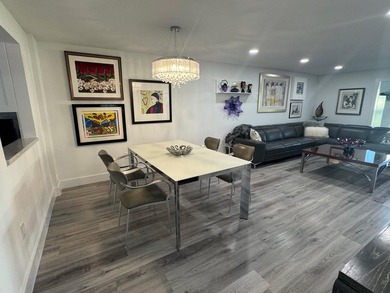 This top-of-the-line designer decorated 2-bedroom-plus-den - photo 13