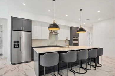 One or more photo(s) has been virtually staged. Immaculate