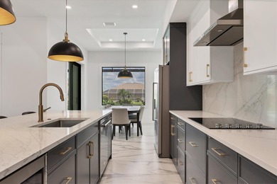 One or more photo(s) has been virtually staged. Immaculate