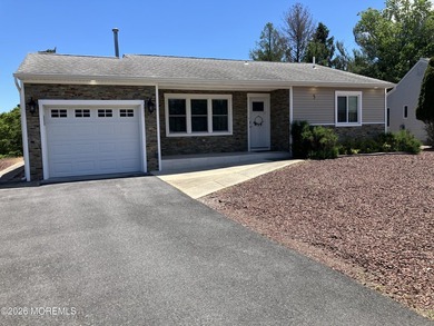 Stunning Move-in Ready Home in Desirable Open Sussex Model! - photo 27