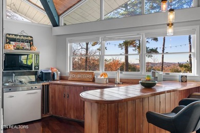 Prepare to fall in love with this stunning, one-of-a-kind custom - photo 29