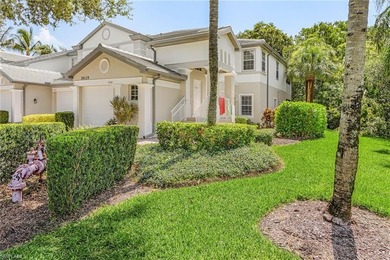 This beautiful 1st floor end unit condo features 3 bedrooms, 2 - photo 2