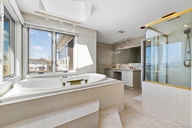Wake up each morning to sweeping, unobstructed water views and - photo 35