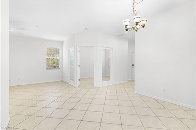 This beautiful 1st floor end unit condo features 3 bedrooms, 2 - photo 5