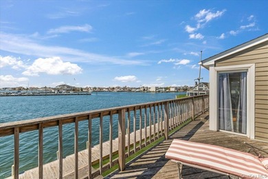 Wake up each morning to sweeping, unobstructed water views and - photo 37