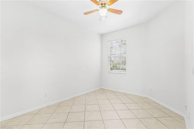 This beautiful 1st floor end unit condo features 3 bedrooms, 2 - photo 7