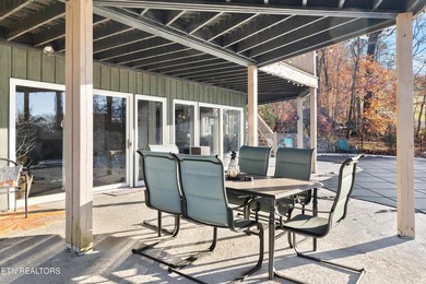 Prepare to fall in love with this stunning, one-of-a-kind custom - photo 42