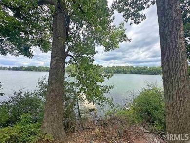 Lake Home Sale Pending in Syracuse, Indiana