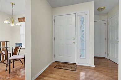 Enjoy easy one-floor living in the desirable Mariners Island - photo 3