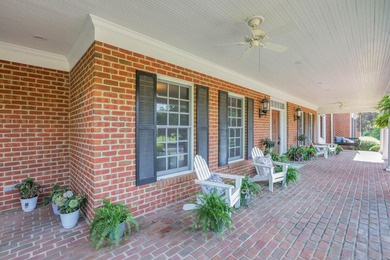 Stately Colonial Revival 25 acre estate featuring classic - photo 6