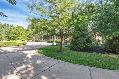 Stately Colonial Revival 25 acre estate featuring classic - photo 10