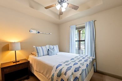 Timeless lakehouse-style home with a versatile guest house - photo 18