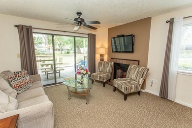 This stunning three-bedroom, two-bath, first floor villa, offers - photo 21