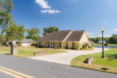 Lake Home For Sale in Thomasville, Georgia