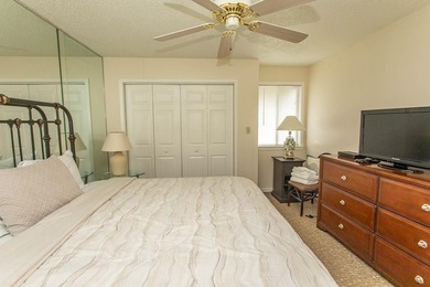 This stunning three-bedroom, two-bath, first floor villa, offers - photo 26