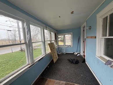 Opportunity knocks at 74 Cook Street! This three-bedroom home - photo 28