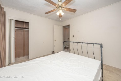 Opportunity knocks with this property sitting on a spacious - photo 29