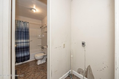 Opportunity knocks with this property sitting on a spacious - photo 33