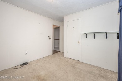 Opportunity knocks with this property sitting on a spacious - photo 37