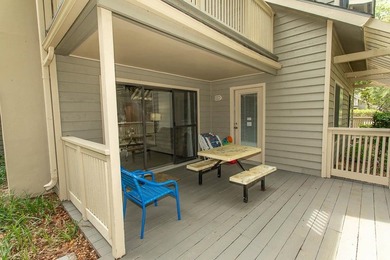 This stunning three-bedroom, two-bath, first floor villa, offers - photo 38