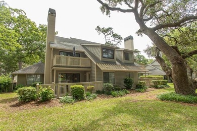 This stunning three-bedroom, two-bath, first floor villa, offers - photo 40