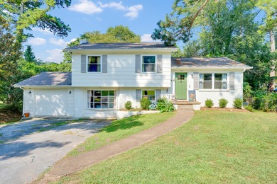 Chickamauga Lake Home For Sale in Harrison Tennessee