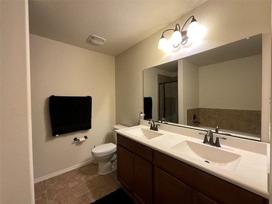 **Motivated Sellers - Truly Move-In Ready!** Discover this - photo 8