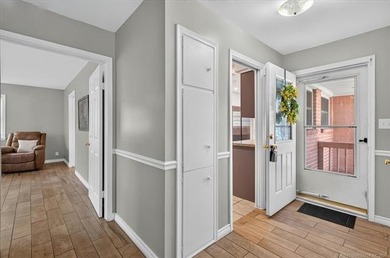 Enjoy the perfect blend of comfort, accessibility, & convenience - photo 3