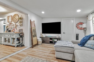 Completely Remodeled & Ready for Your Family in Valparaiso! - photo 12