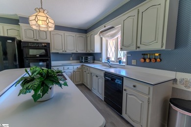 Nestled inside the desirable Timberlake neighborhood in Inman - photo 13