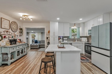 Completely Remodeled & Ready for Your Family in Valparaiso! - photo 17
