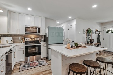 Completely Remodeled & Ready for Your Family in Valparaiso! - photo 21