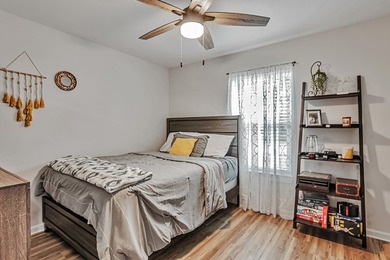 Completely Remodeled & Ready for Your Family in Valparaiso! - photo 28