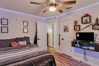 Completely Remodeled & Ready for Your Family in Valparaiso! - photo 31