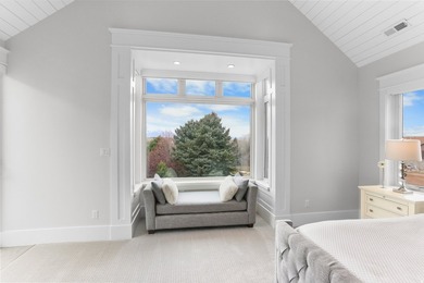 Nestled in a private, exclusive area of southeast Mapleton, this - photo 36