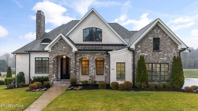 Fort Loudoun Lake Home For Sale in Knoxville Tennessee