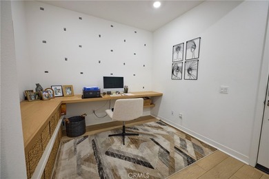 3 years new . 2 bed + den . 2 bath . 1,252 sq ft . Rancho - photo 3