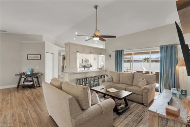 Ideally situated just moments from Mackle Park, this beautifully - photo 4