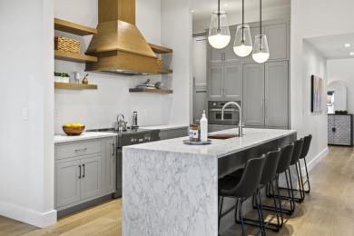 Located in Portland's desirable Eastern Waterfront, this