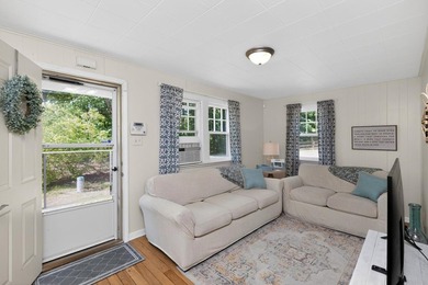 2 bed, 1.5 bath year round cottage on 240 acre, Spring Fed Long - photo 6