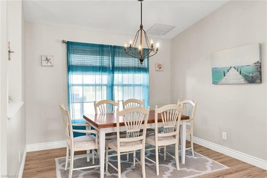 Ideally situated just moments from Mackle Park, this beautifully - photo 10
