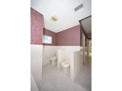 Freshly painted exterior! This large pool home has a lot of - photo 21