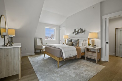 Located in Portland's desirable Eastern Waterfront, this