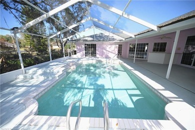 Freshly painted exterior! This large pool home has a lot of - photo 36